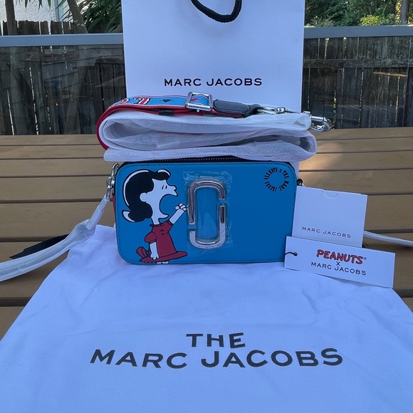 Marc Jacobs snapshot (peanut lucy) - Picture 2 of 16